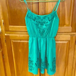 Women’s Dress L